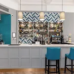 28 York Place 3*