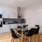Destiny Scotland - Q-residence Apartment Edinburgh