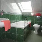 Pillars House 3* إدنبرة