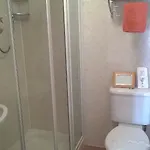 Pillars House إدنبرة