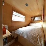 Botel - Houseboats 4*