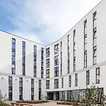 Daire Destiny Student - Holyrood