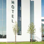 Ibis Budget Park 3*