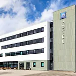 Ibis Budget Park 3*