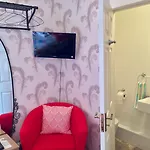 16 Pilrig Bed & Breakfast 3*