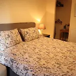Three Bedrooms Flat In Old Town , Grassmarket Heart Of Flat Sleeps 6 , Eh1 58 Grassmarket, *