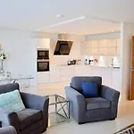 Apartament Luxurious - Sleeps 6 *