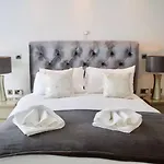 Apartament Luxurious - Sleeps 6