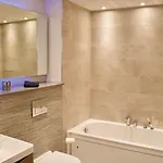 Luxurious - Sleeps 6 Apartament *