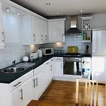 Appartement Remarkable 2 Bed In