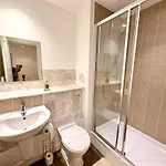 Britannia Ocean Park - Fast Wifi And Free Parking 아파트