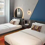 Otel W 5*