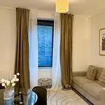 Stylish 1 Bed Centre *