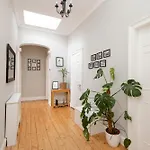Chic And Stylish 2-bedroom Near Centre * إدنبرة