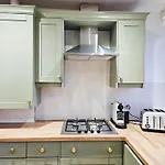 2-bedroom With Free Parking And Stunning Views Lägenhet *