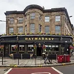 The Gardners In Centre With Parking * Edinburg