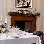 The Grand, A Luxury Collection Hotel, Lejlighedshotel 5*