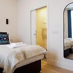 Spacious Luxe 2-bed Near The Centre - Flat 6, Elgin House Appartement