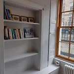 شقة Cosy In Historic New Town *