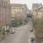 Apartamento Charming 2-bed Flat Steps From The Royal Mile - Pass The Keys *
