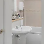 Cozy 2br With Car Parking Edimburgo