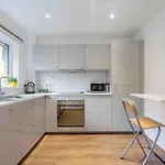 Tranquil 2 Bed Flat, Free Parking, Near Murrayfield & Centre