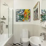 24 Royal Terrace 4*