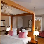 Tigerlily 4*