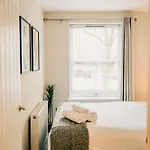 Stylish 2 Bed Centre With Parking Сasa de vacaciones *