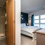 Bright Floor Haven Modern 2br In - Pass The Keys * Edimburgo