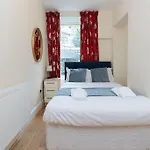 Gardners Crescent Апартаменты Эдинбург