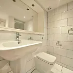Stellar - 2 & 3 Bedroom 아파트