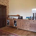 Πανσιόν Minto House 3*