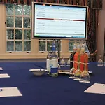 Ξενοδοχείο Western Kings Manor 3*