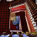 Eliza House 3*