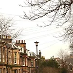 فندق Edinburgh37 4*