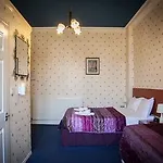 Alba Hills Edynburg