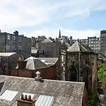 Joivy Old Town 1-bed With Stunning Views