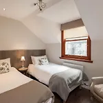 Retreat Pensionat 4*