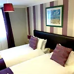 Edinburgh Aparthotel Lägenhetshotell 4*