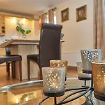Pearl - Haymarket Appartement