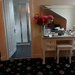 Aaran 4* Edinburgh