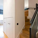Linton Collection - Blackfriars Lofts Apartment *