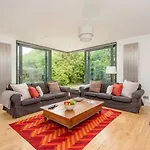 Сasa de vacaciones The Lochside House
