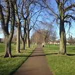 Cozy With Character Vibrant Style Flat At Leith Links Park Apartment *