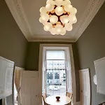 Apartman Escape To @ Albyn Place