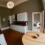 Escape To @ Albyn Place Edinburgh