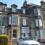 Edinburgh37 فندق