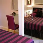 Lochend Serviced Appartement *