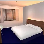 Travelodge Waterloo Place 3*